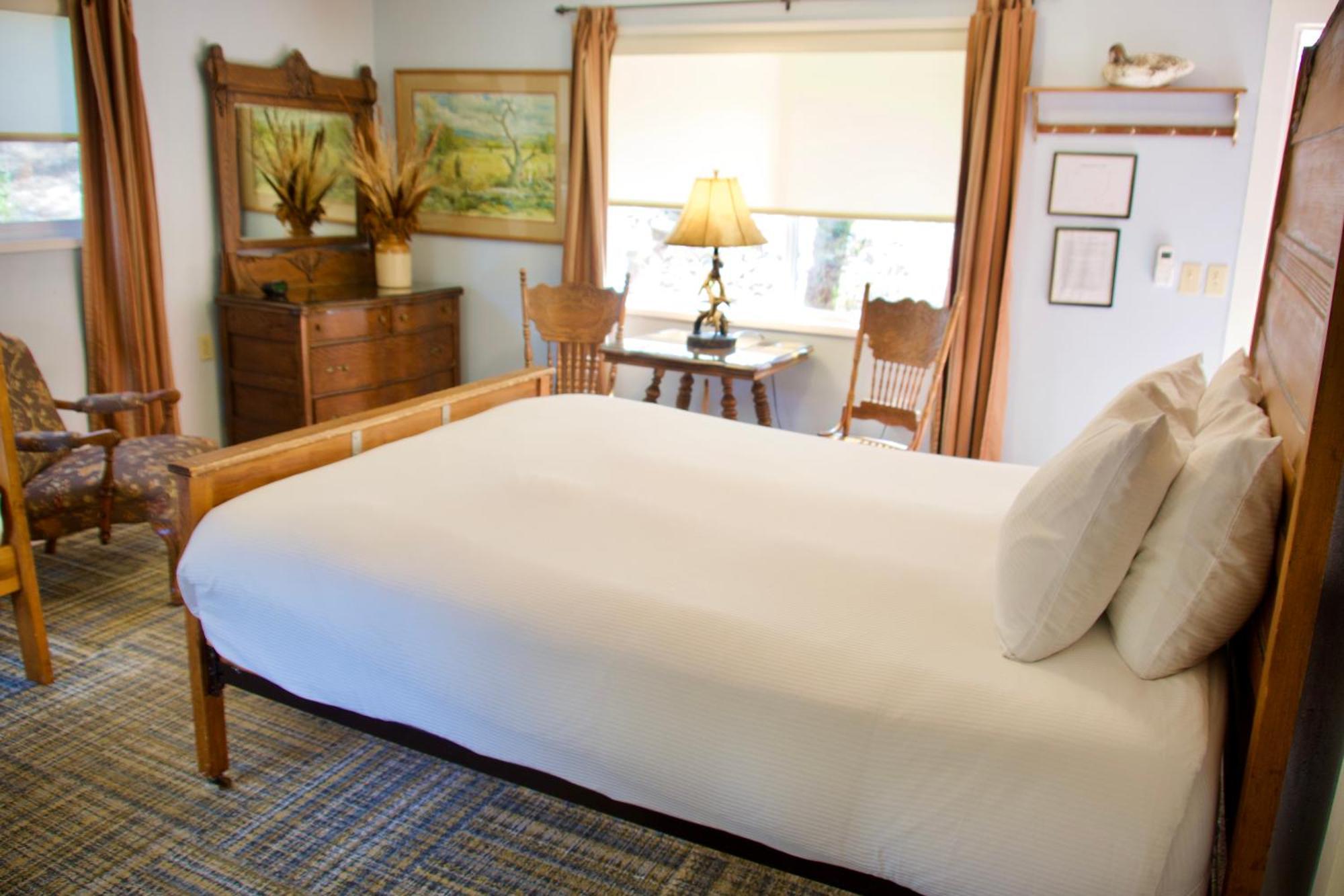 Yosemite Bug Rustic Mountain Lodge *